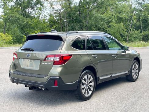 Used 2019 Subaru Outback 2.5i Touring w/ Popular Package #3A AWD/4WD image 5