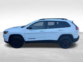 Used 2023 Jeep Cherokee Altitude Lux AWD/4WD video 2