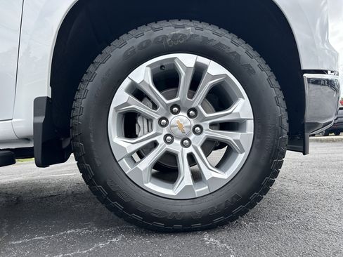 New 2026 Chevrolet Silverado 1500 LTZ image 14