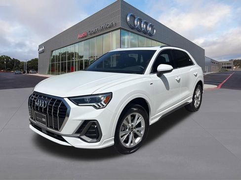 Used 2025 Audi Q3 2.0T Premium w/ Convenience Package AWD/4WD image 1