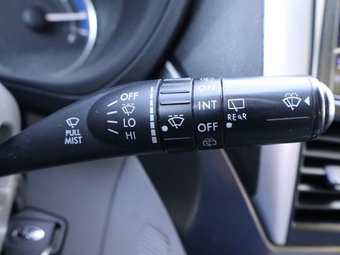 Used 2013 Subaru Forester 2.5X Premium w/ Popular Pkg 2 AWD/4WD image 34