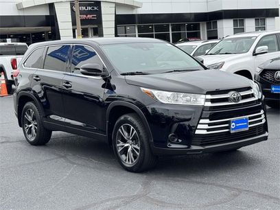 Used 2019 Toyota Highlander LE