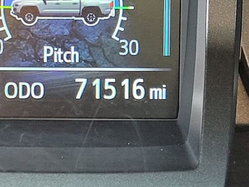 Used 2023 Toyota Tacoma TRD Off-Road image 32