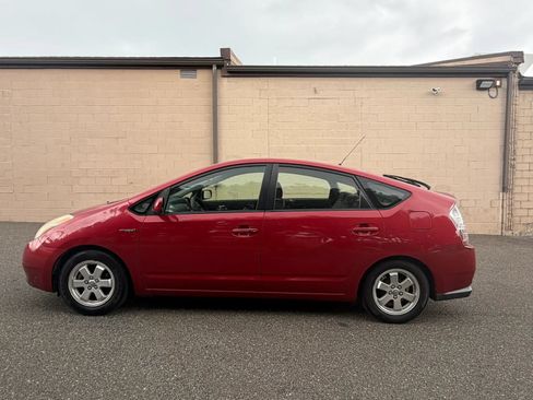 Used 2007 Toyota Prius w/ Pkg 2 FWD image 4