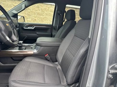 Used 2025 Chevrolet Silverado 1500 LT AWD/4WD image 13