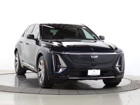 Certified 2024 Cadillac Lyriq Tech w/ Driver Assist Package AWD/4WD image 12