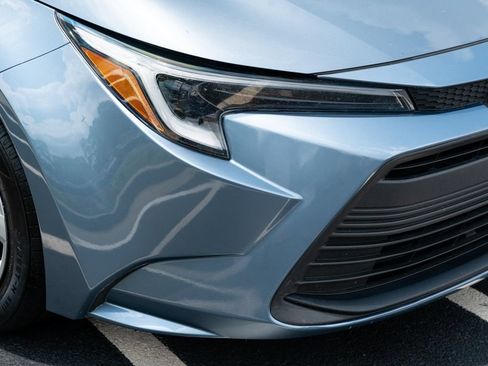 Used 2023 Toyota Corolla LE FWD image 8