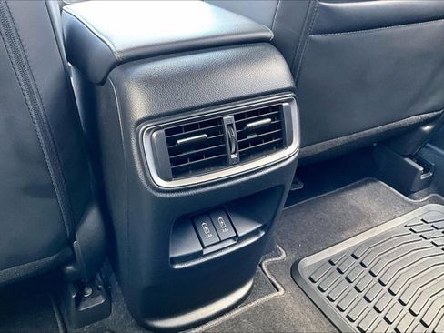 Used 2020 Honda CR-V Touring image 10