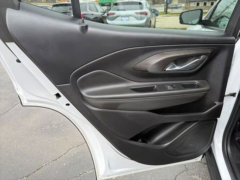 Certified 2022 GMC Terrain SLT w/ Elevation Edition image 13