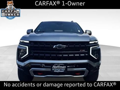 Used 2025 Chevrolet Suburban Z71 w/ Comfort Package AWD/4WD image 2