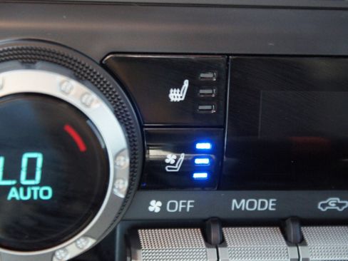 Used 2026 Toyota Tacoma TRD Pro AWD/4WD image 8