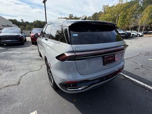 New 2026 Lincoln Nautilus Reserve image 5