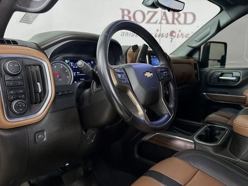 Used 2022 Chevrolet Silverado 3500 High Country image 11