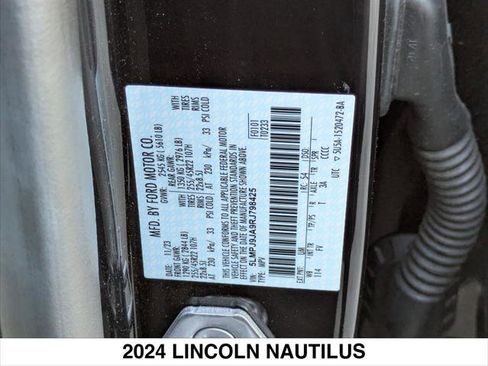 Used 2024 Lincoln Nautilus Black Label w/ Jet Appearance Package (87T) image 27