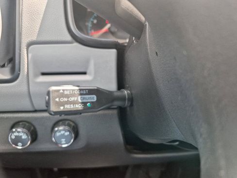 Used 2022 Chevrolet Colorado W/T AWD/4WD image 19