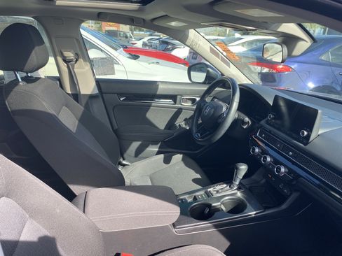 Used 2022 Honda Civic EX image 18