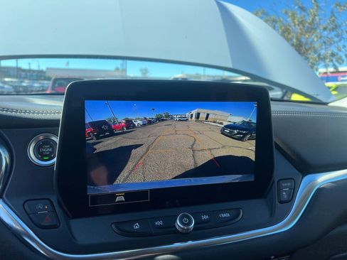 Used 2025 Chevrolet Blazer LT image 24