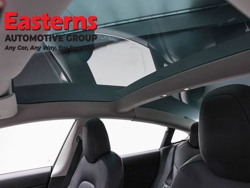 Used 2019 Tesla Model 3 Standard Range RWD image 27