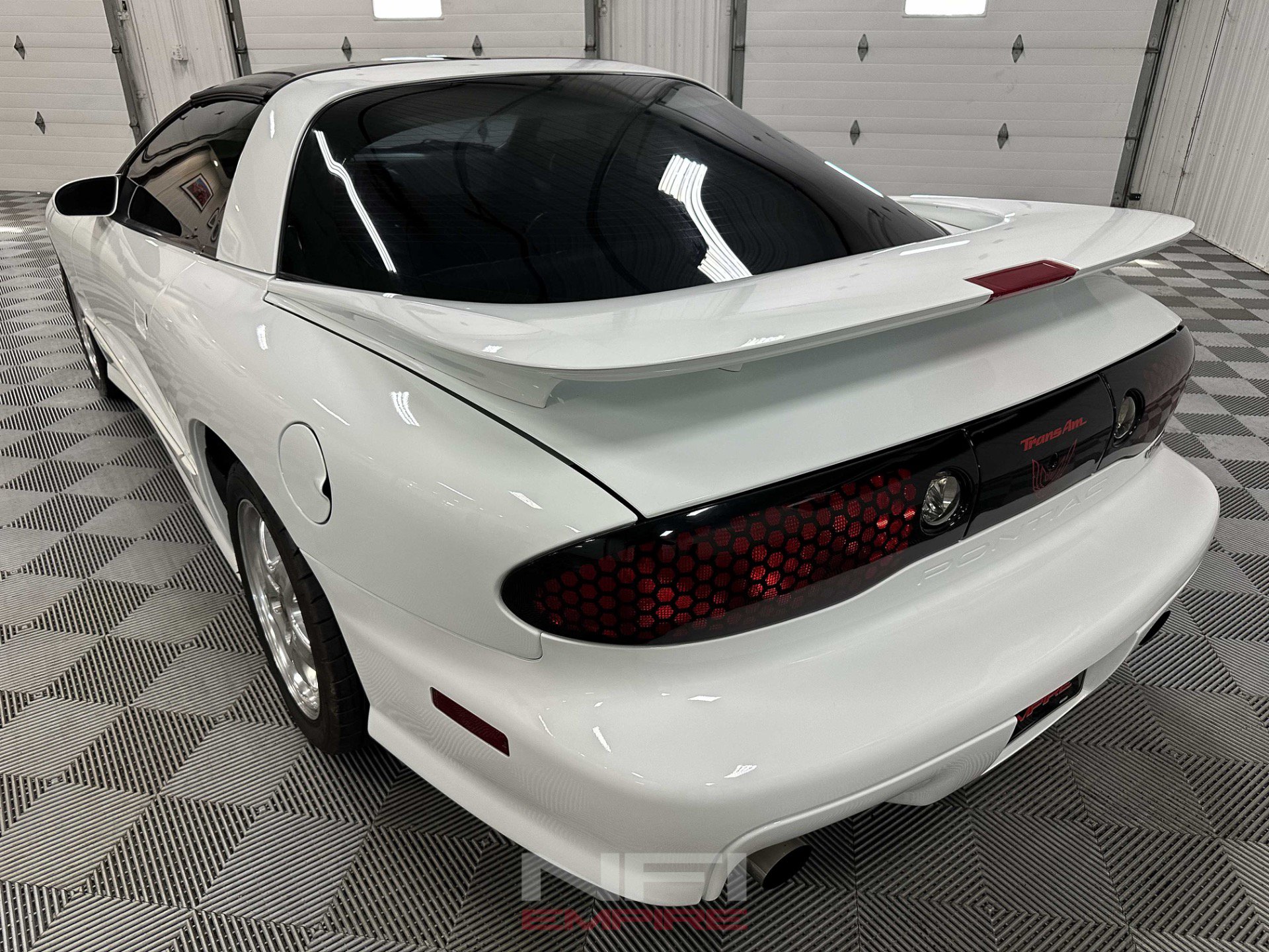 Used 2002 Pontiac Firebird Formula RWD image 10