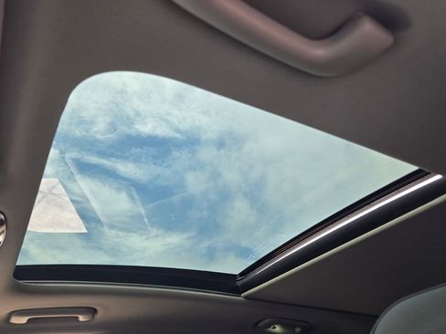 Used 2023 Hyundai Santa Fe SEL w/ Premium Package image 21