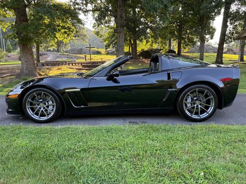 Used 2013 Chevrolet Corvette Grand Sport w/ 3LT Preferred Equipment Group RWD image 22