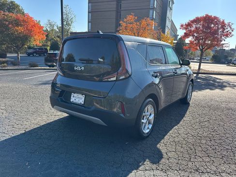 Certified 2023 Kia Soul LX w/ Option Group 015 image 3