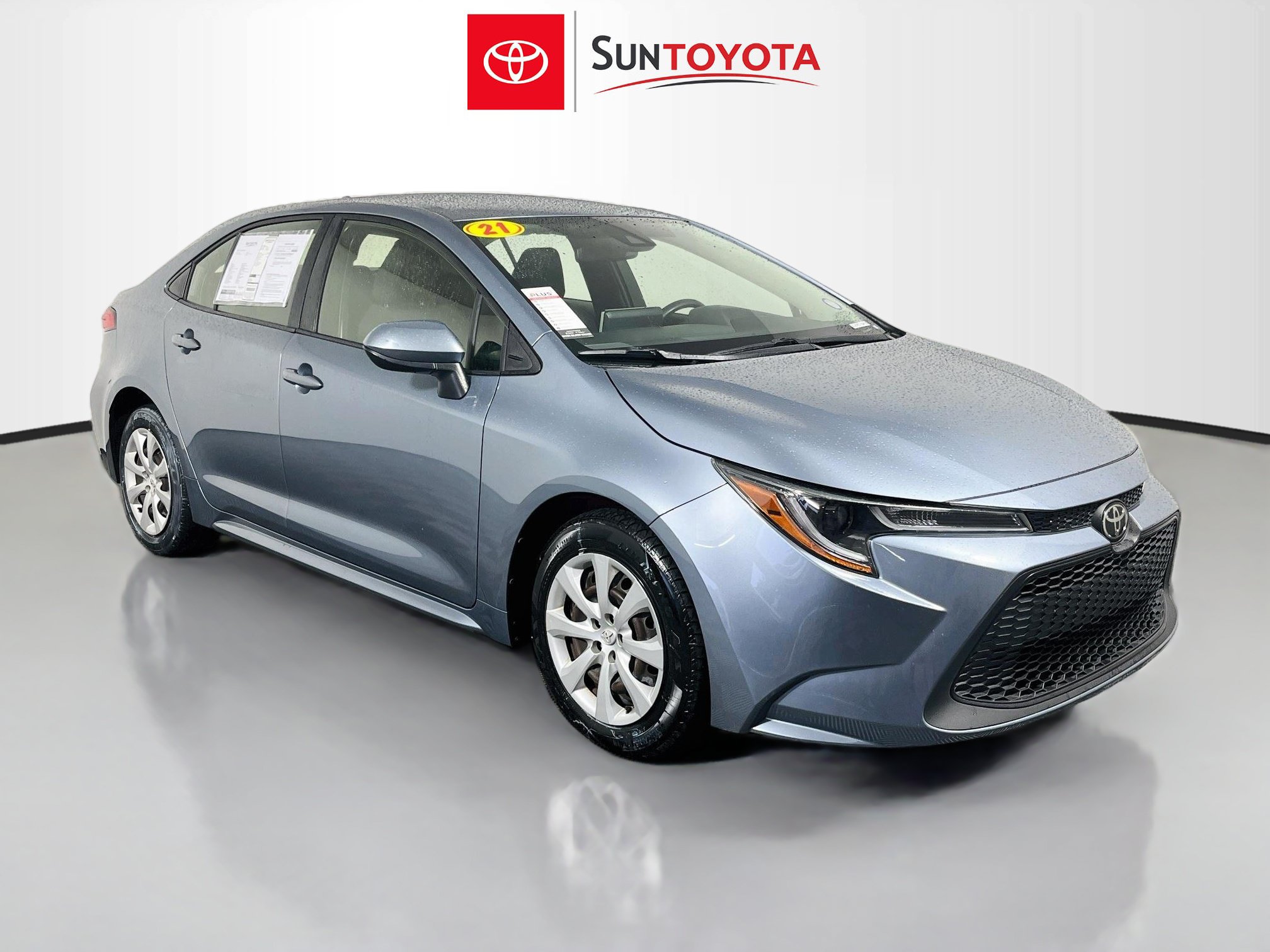 Used 2021 Toyota Corolla LE FWD image 1