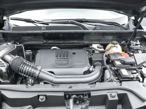 Certified 2023 GMC Acadia SLE w/ Driver Convenience Package image 44