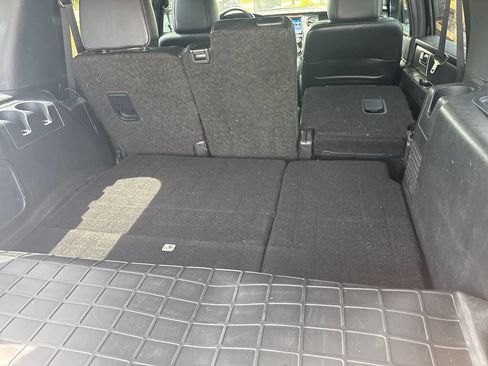 Used 2017 Ford Expedition XLT w/ Equipment Group 202A image 10