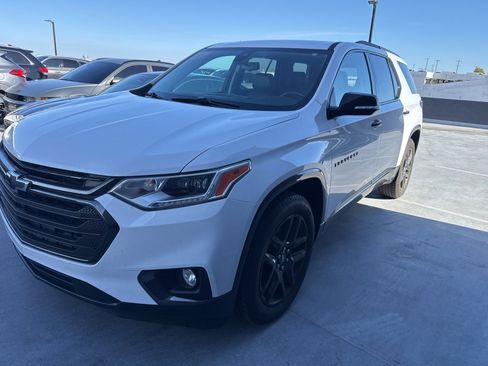 Used 2019 Chevrolet Traverse Premier w/ Redline Edition image 2