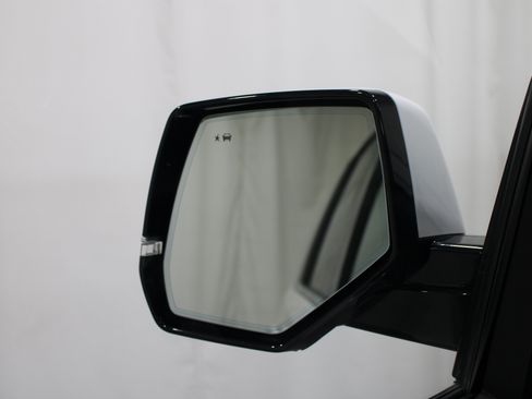Used 2016 Cadillac Escalade Luxury AWD/4WD image 10