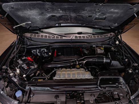 Used 2023 Ford F150 Raptor AWD/4WD image 33