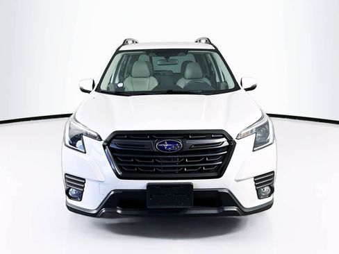 Used 2023 Subaru Forester Limited AWD/4WD image 6
