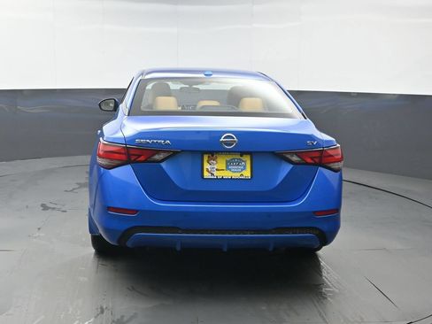 Used 2023 Nissan Sentra SV w/ SV Premium Package FWD image 5