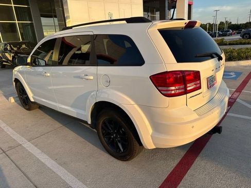 Used 2020 Dodge Journey SE w/ Blacktop Package FWD image 8