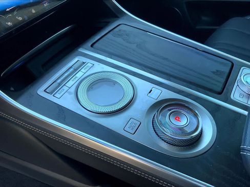 Used 2021 Genesis GV80 2.5T w/ Advanced Package 03 image 18