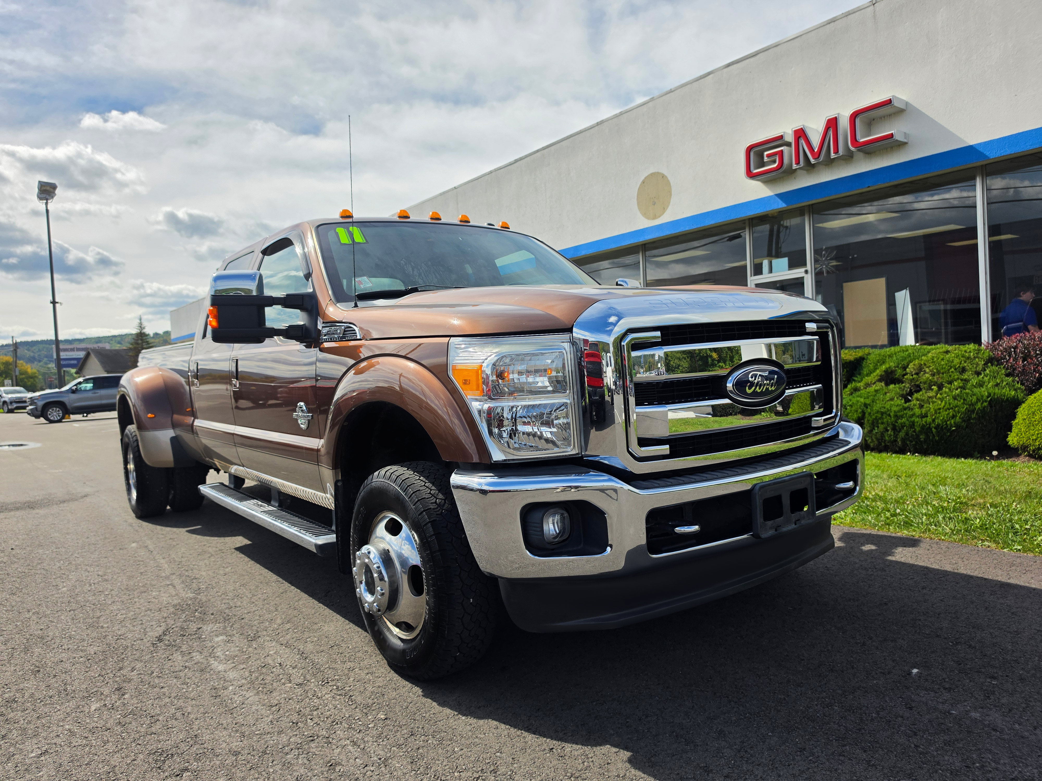 Used 2011 Ford F350 Lariat w/ Chrome Pkg AWD/4WD image 1