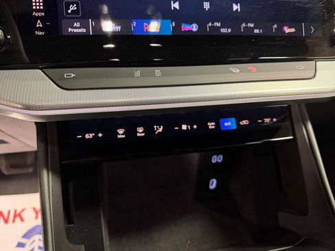 Used 2024 Jeep Wagoneer Launch Edition image 22