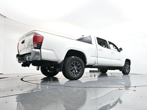 Used 2022 Toyota Tacoma SR5 image 34