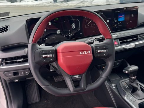 New 2025 Kia K4 GT-Line image 14
