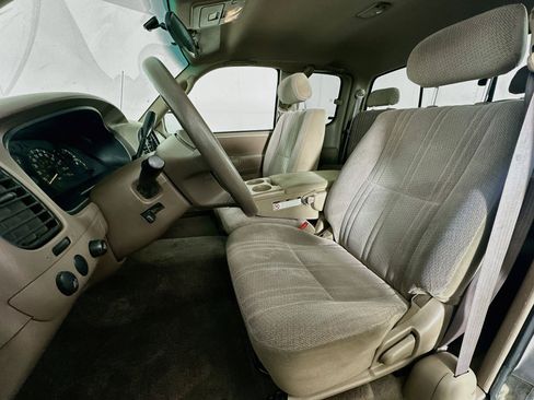 Used 2000 Toyota Tundra SR5 w/ Convenience Pkg RWD image 13