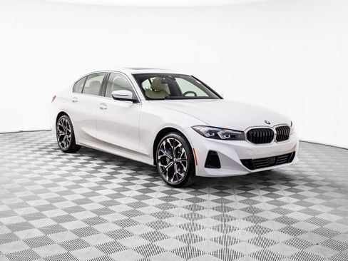 Used 2026 BMW 330i xDrive Sedan w/ Convenience Package AWD/4WD image 8