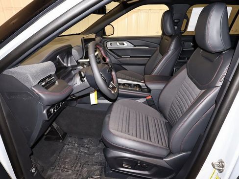 New 2026 Ford Explorer ST-Line w/ ST-Line Street Pack AWD/4WD image 12