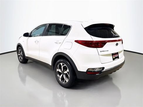 Used 2021 Kia Sportage LX image 9