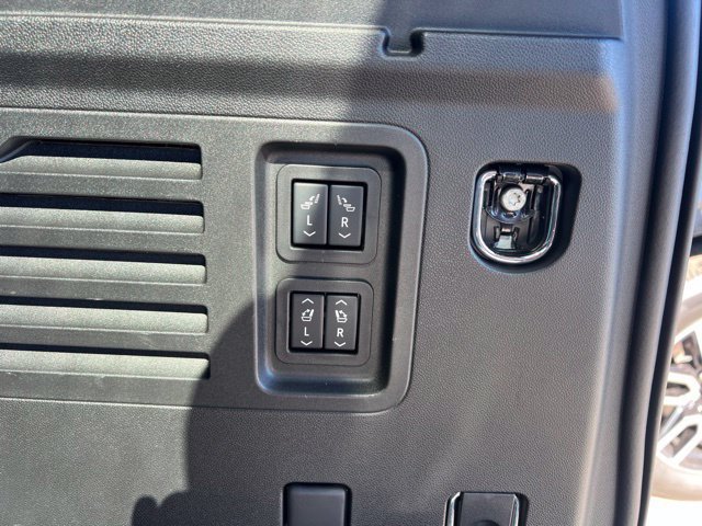Used 2026 Buick Enclave Preferred w/ Power Package FWD image 19