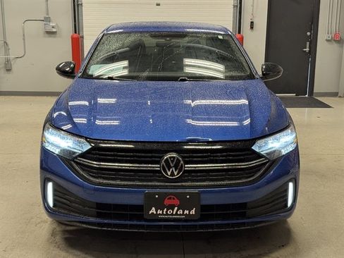 Used 2023 Volkswagen Jetta Sport FWD image 2