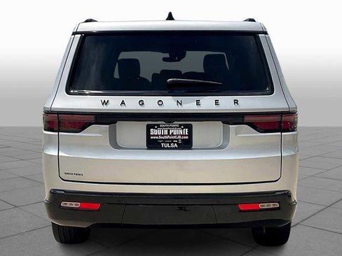 New 2025 Jeep Wagoneer L Series II w/ Convenience Group I AWD/4WD image 4