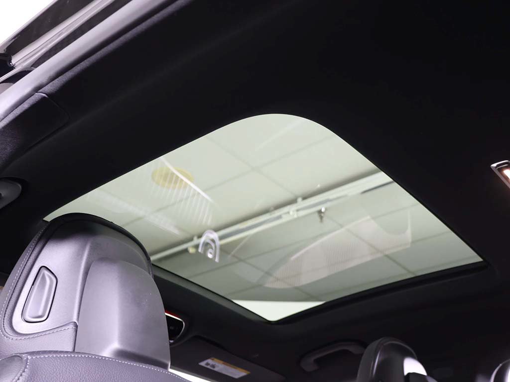 Used 2025 Mercedes-Benz GLC 300 4MATIC image 22