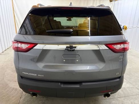 Used 2021 Chevrolet Traverse LT w/ LT Premium Package AWD/4WD image 7