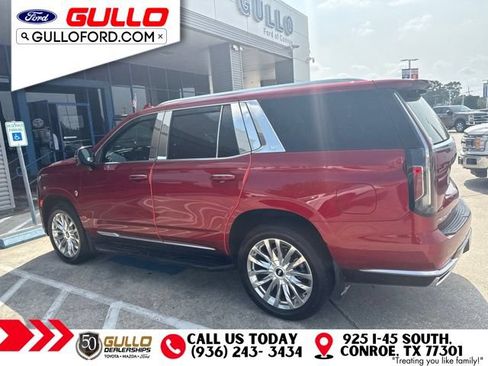 Used 2024 Cadillac Escalade Premium Luxury RWD image 5
